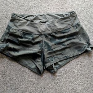 Lululemon camo speed shorts 6